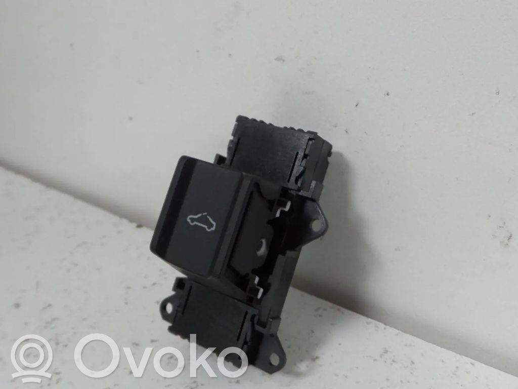Volkswagen PASSAT B8 Inne części wnętrza samochodu 