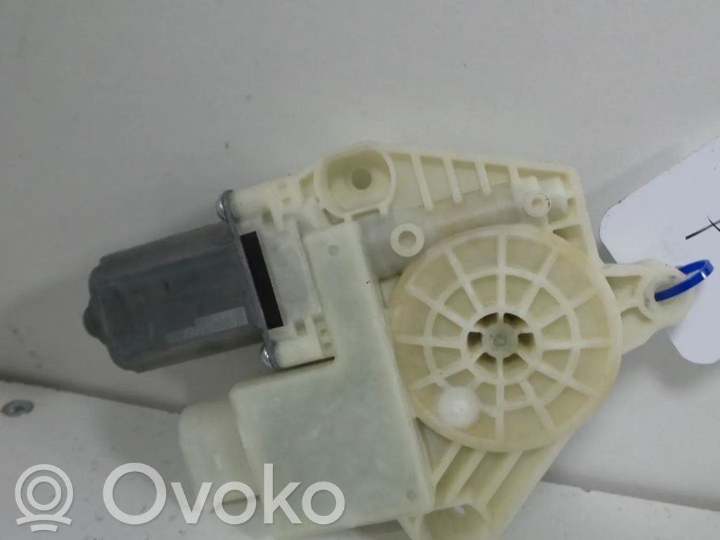 BMW 7 G11 G12 Silnik regulatora szyby drzwi przednich 