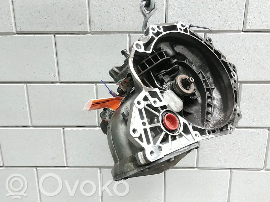Opel Adam Manualna 5-biegowa skrzynia biegów 