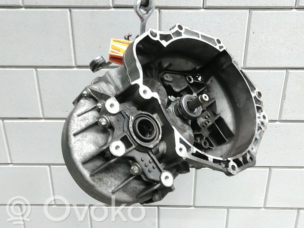 Opel Astra J Manualna 5-biegowa skrzynia biegów 