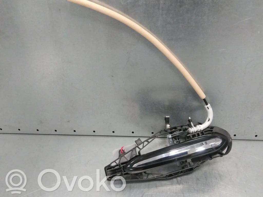 BMW 5 G30 G31 G38 Osłona klamki drzwi przednich 