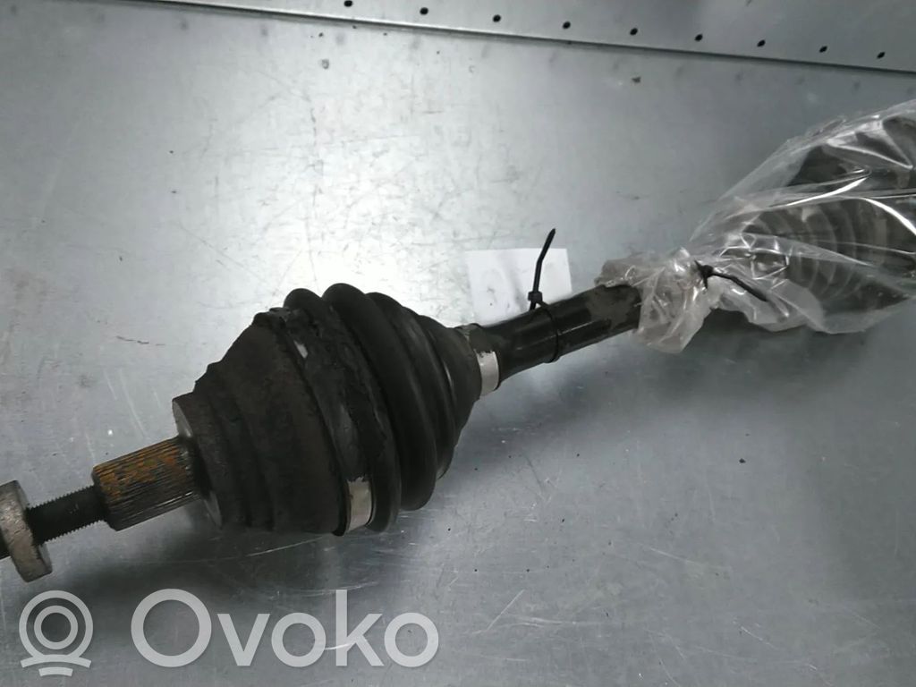 Audi A3 S3 8P Półoś przednia 