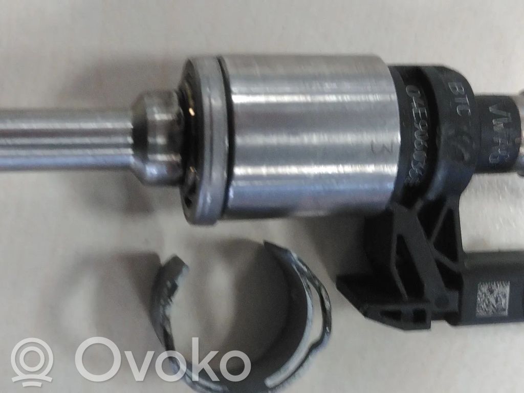Volkswagen Tiguan Inyector de combustible 