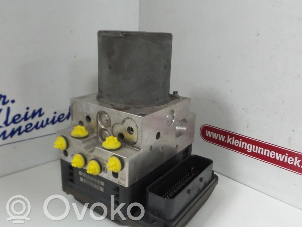 Mercedes-Benz E W211 ABS Pump 