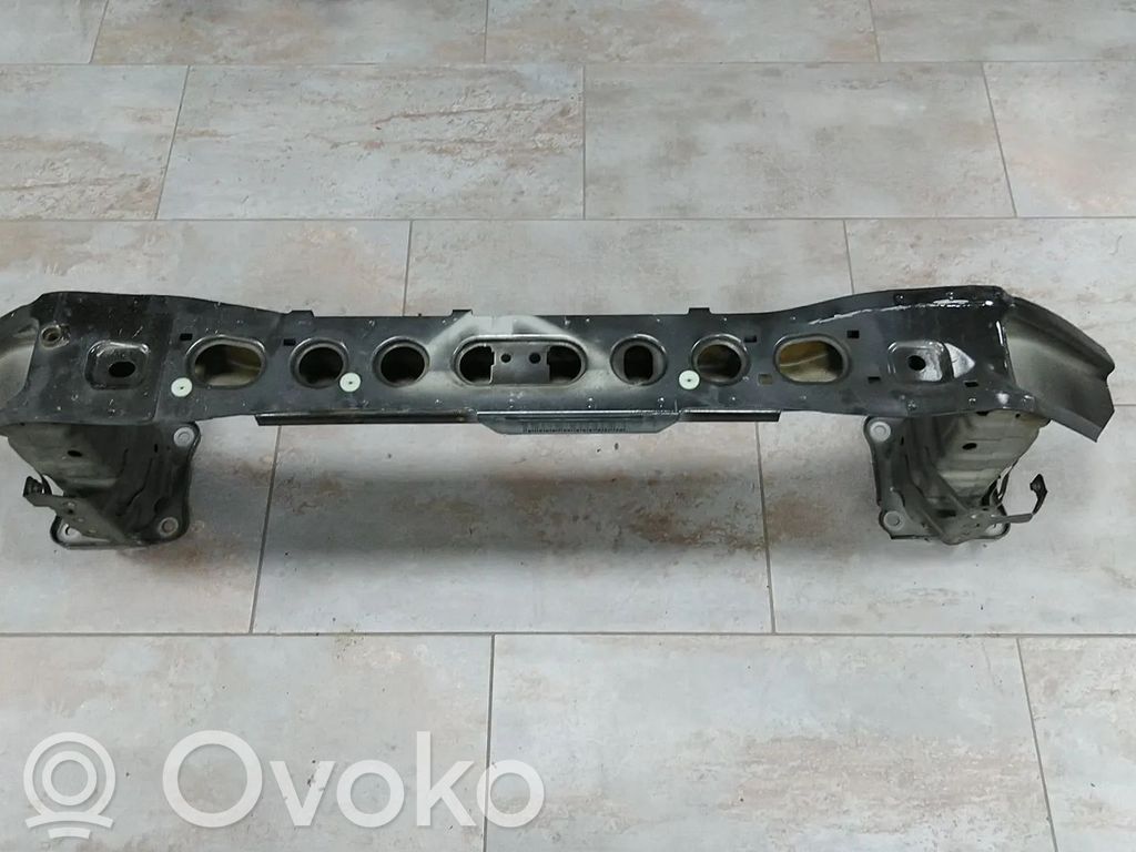 Ford Focus Traversa del paraurti anteriore 
