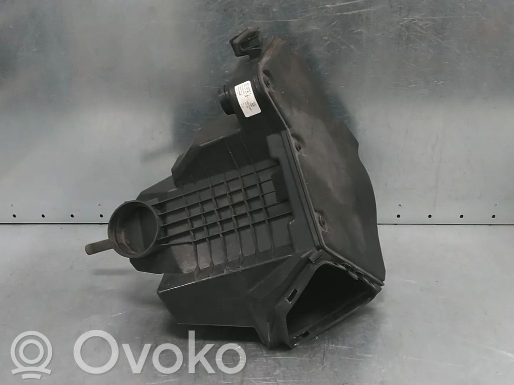 Audi A5 8T 8F Luftfilterkasten 
