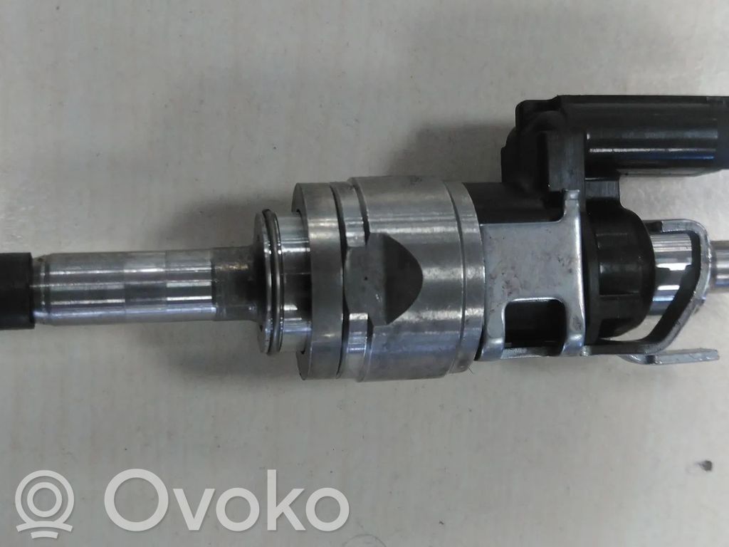 Volvo XC60 Fuel injector 