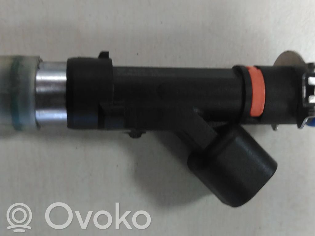 Ford C-MAX II Inyector de combustible 