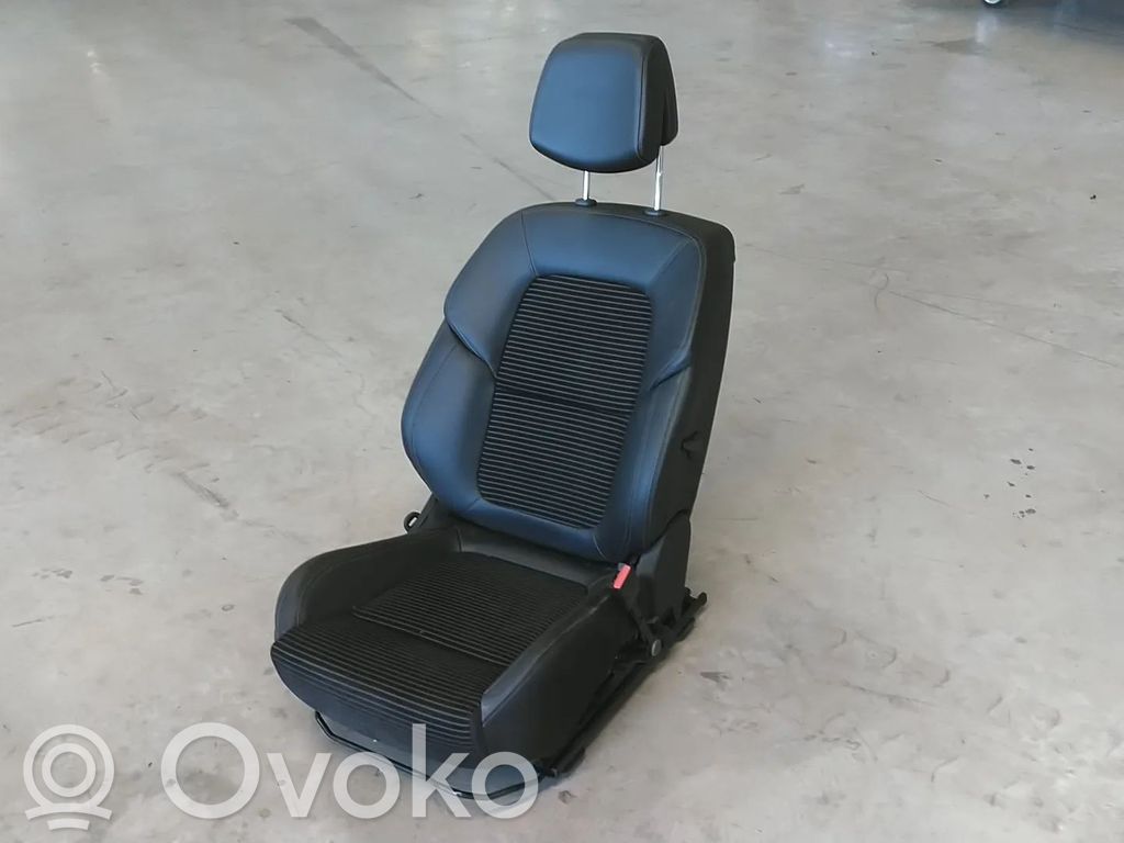 Etumatkustajan istuin