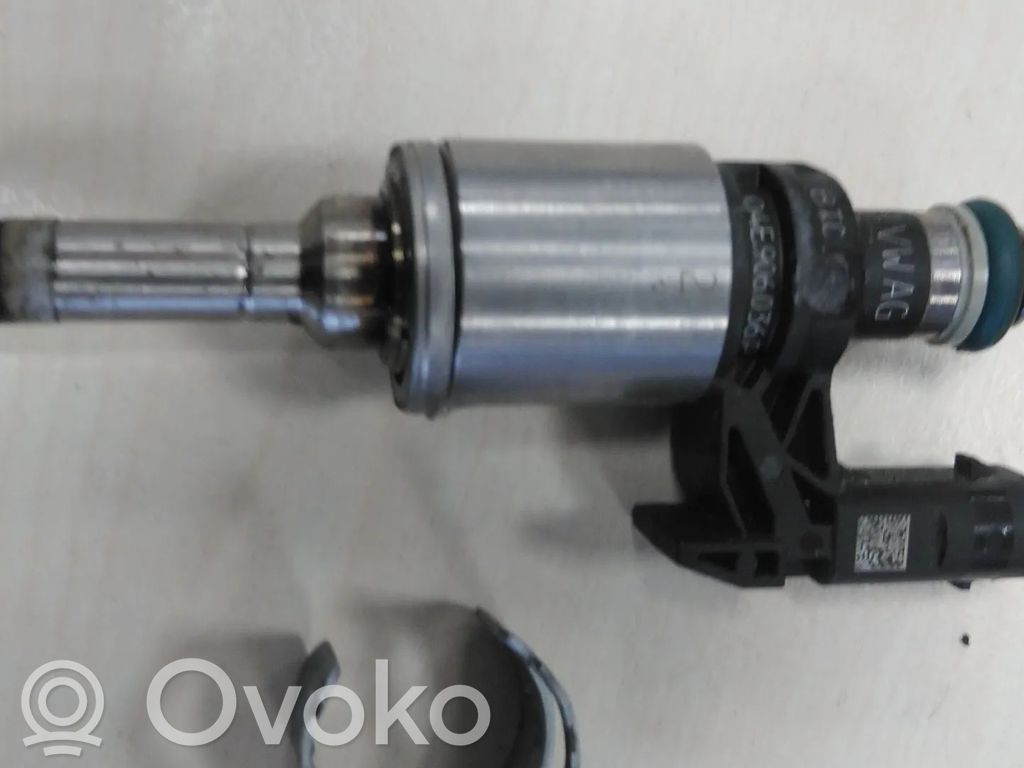 Volkswagen PASSAT B8 Wtryskiwacz paliwa 