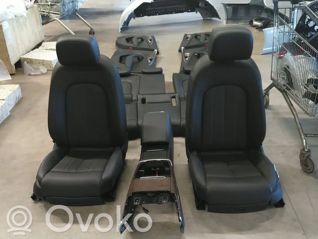 Interior set