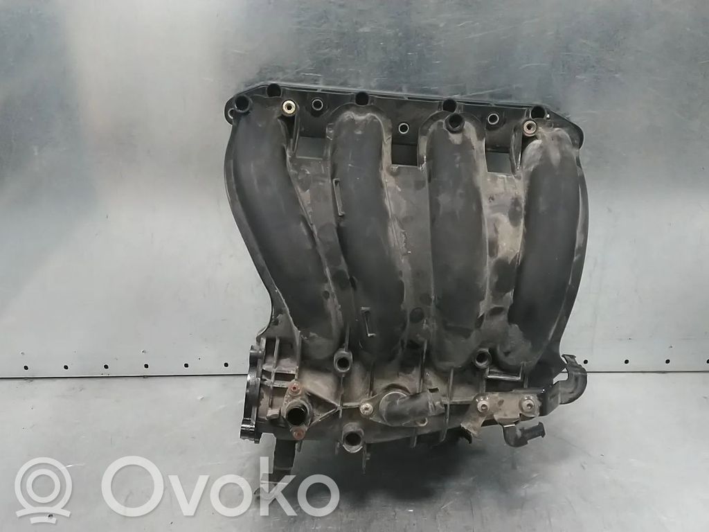 BMW 1 E81 E87 Intake manifold 