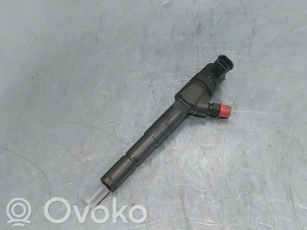 Opel Insignia A Wtryskiwacz paliwa 