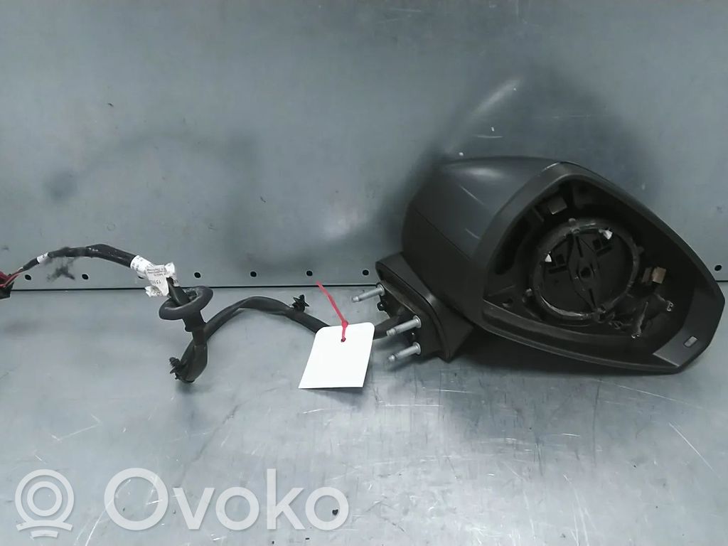 Audi A3 S3 8V Elektryczne lusterko boczne drzwi przednich 