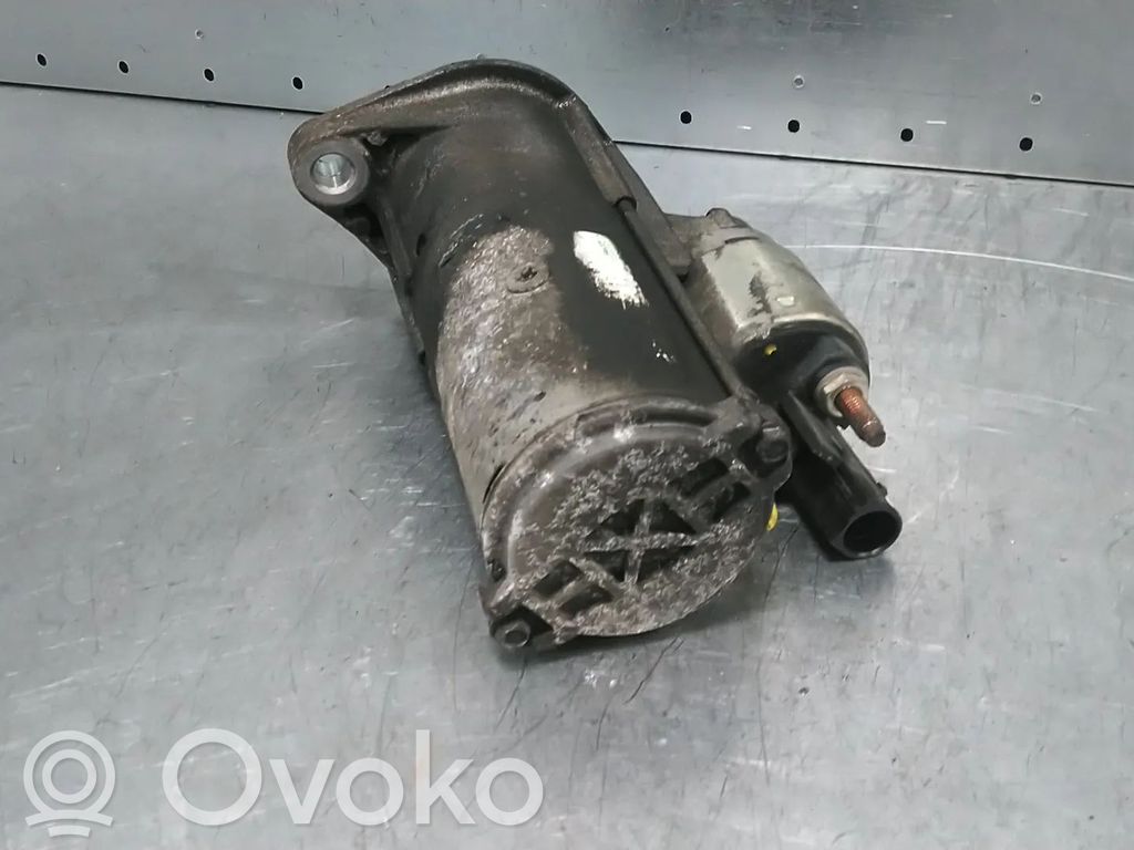 Volkswagen Amarok Rozrusznik 