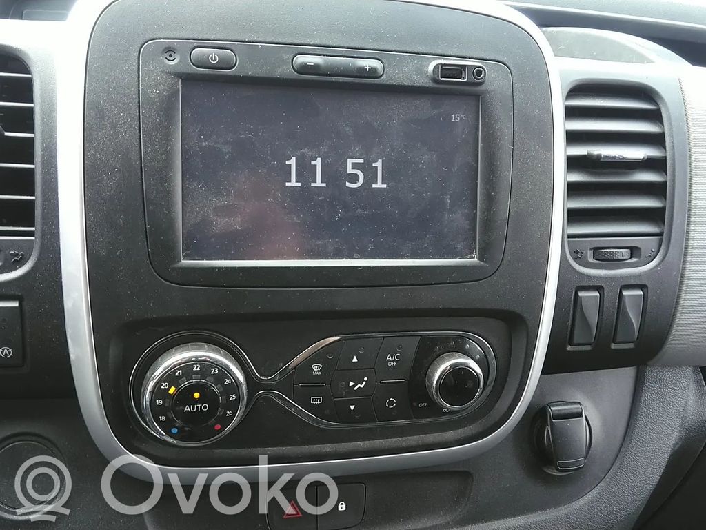 Renault Trafic III (X82) Navigation unit CD/DVD player 