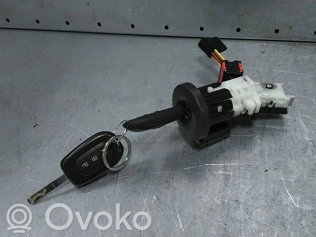 Renault Twingo III Užvedimo spynelės kontaktai 