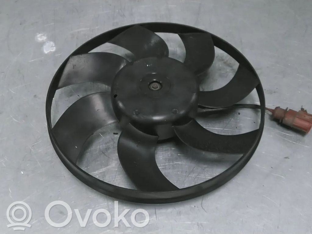 Volkswagen PASSAT B6 Suport ventilator radiator 