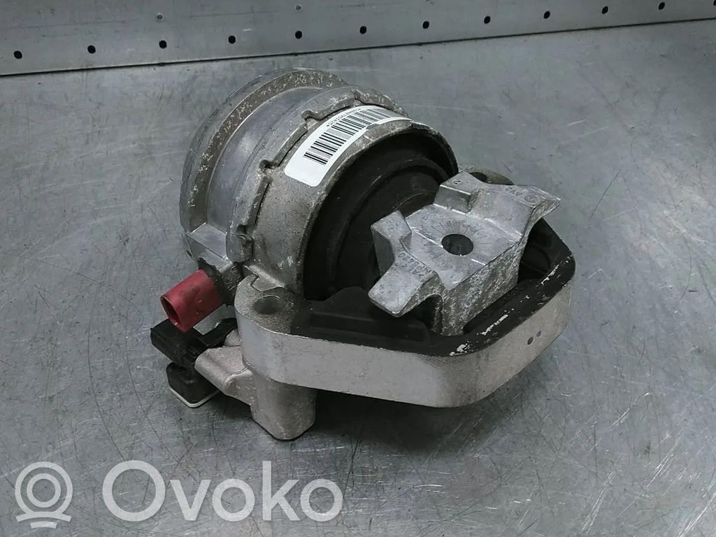 Audi A7 S7 4G Engine mount bracket 