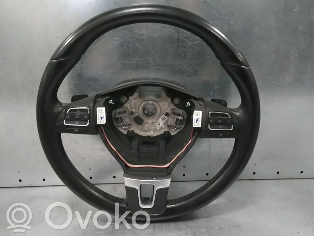 Volkswagen Golf VI Ohjauspyörä 