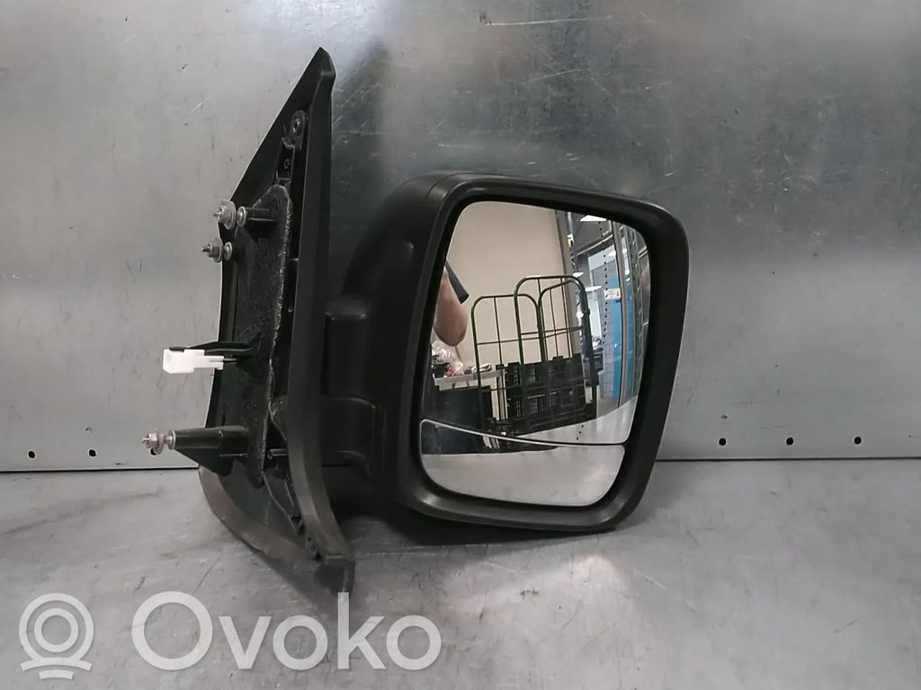 Opel Vivaro Oglindă electrică ușă față 