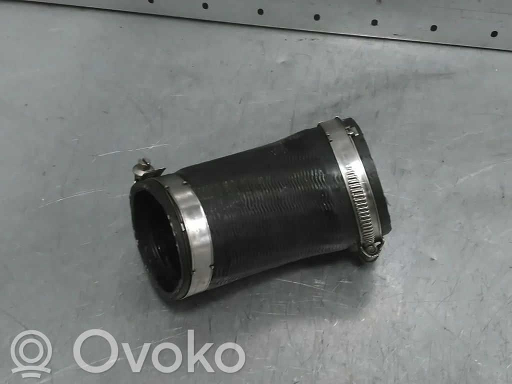 Volkswagen Golf VIII Rura / Wąż dolotowy powietrza turbiny 