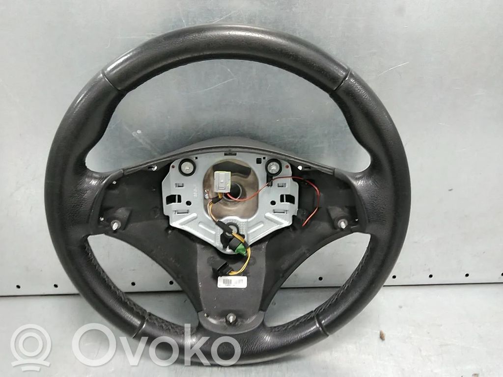 BMW 1 E81 E87 Vairas 