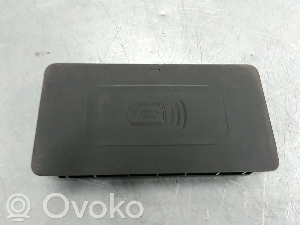 BMW 3 G20 G21 Wireless charging module 
