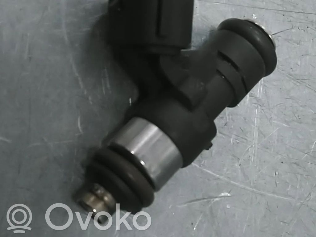 Volkswagen Up Fuel injector 
