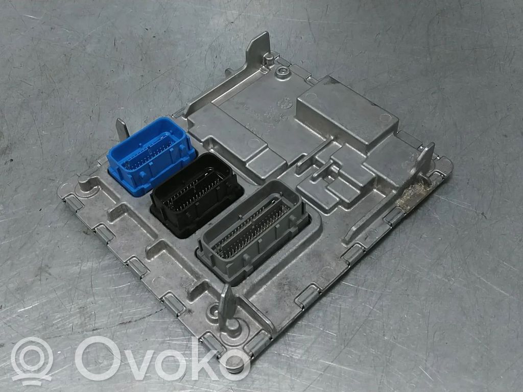 Vauxhall Astra K Engine control unit/module 