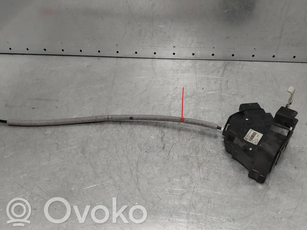 Ford Mondeo MK IV Priekšpusē slēdzene 
