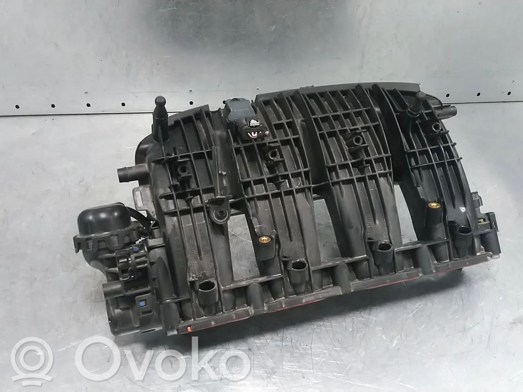 Audi Q2 - Colector de admisión 