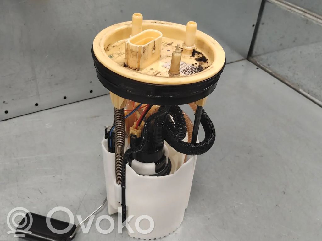 Volkswagen Crafter Bomba interna de combustible 