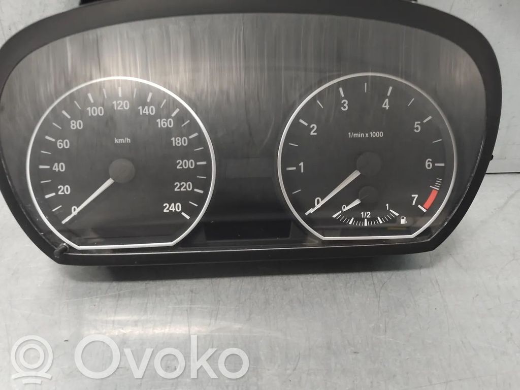 BMW 1 E81 E87 Spidometrs (instrumentu panelī) 