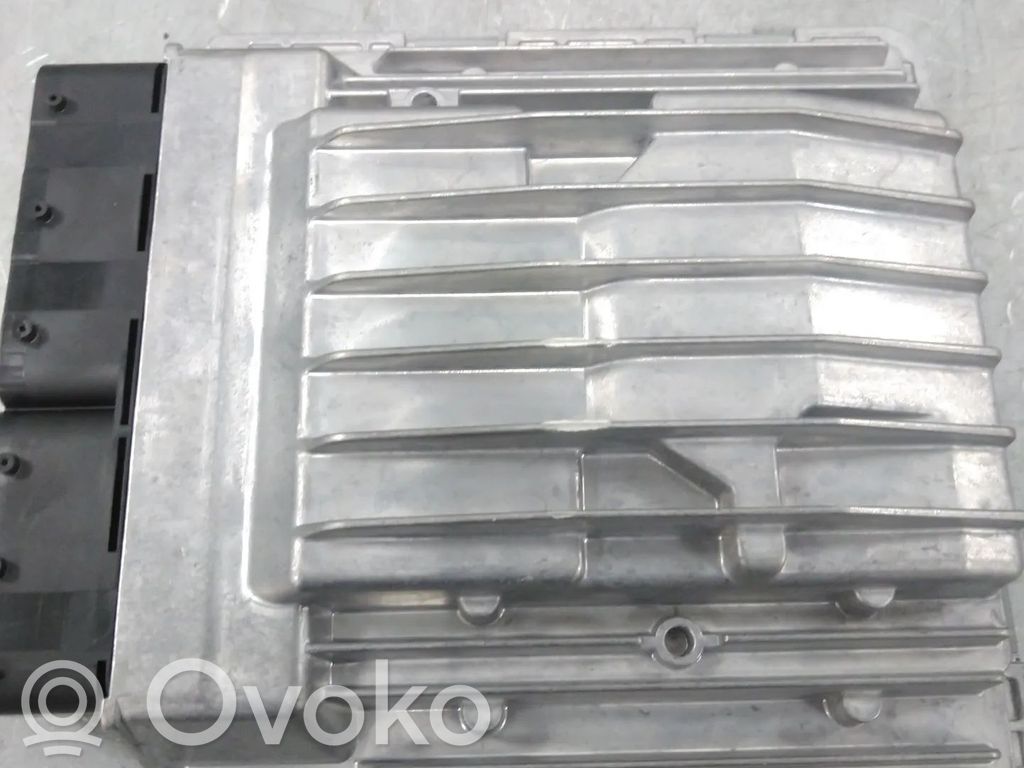BMW 1 E81 E87 Variklio valdymo blokas 