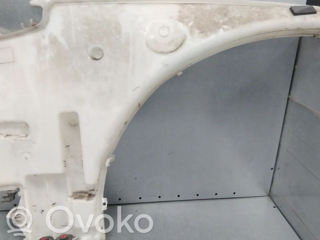 BMW 1 E81 E87 Logu šķidruma tvertne 