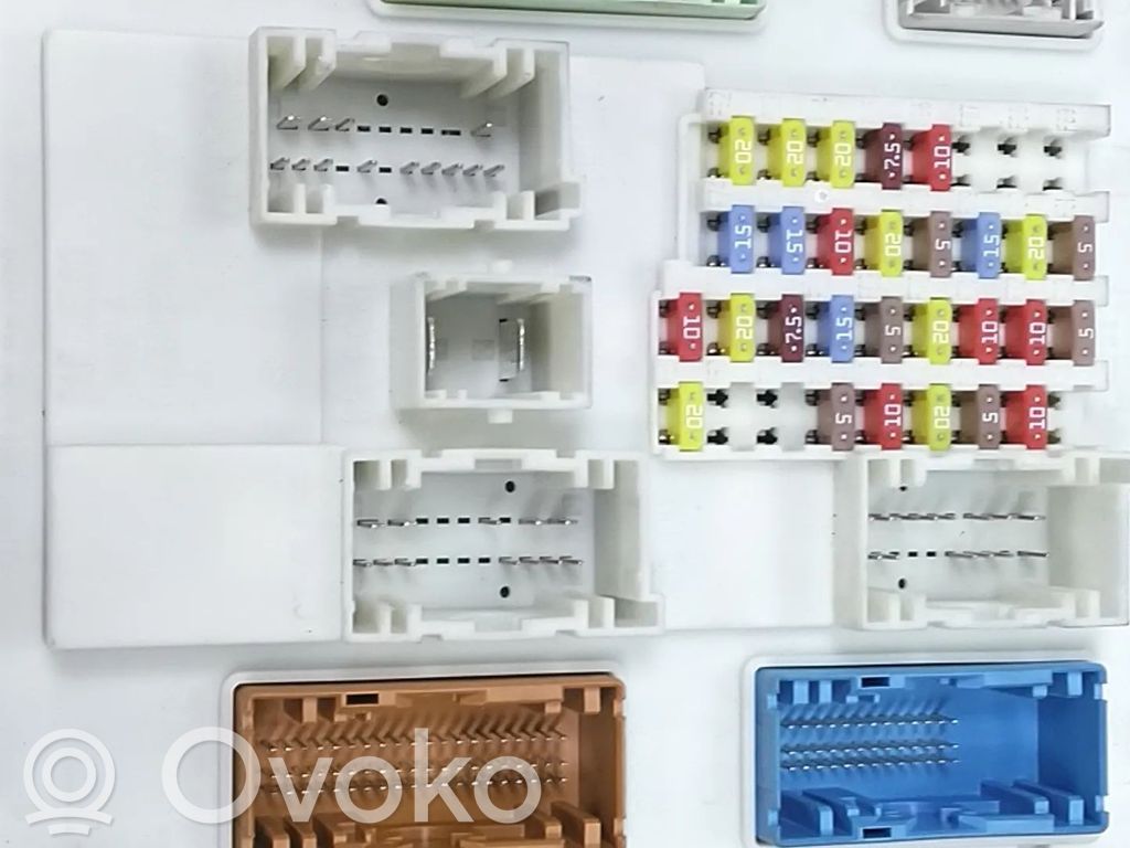 Ford C-MAX II Fuse module 