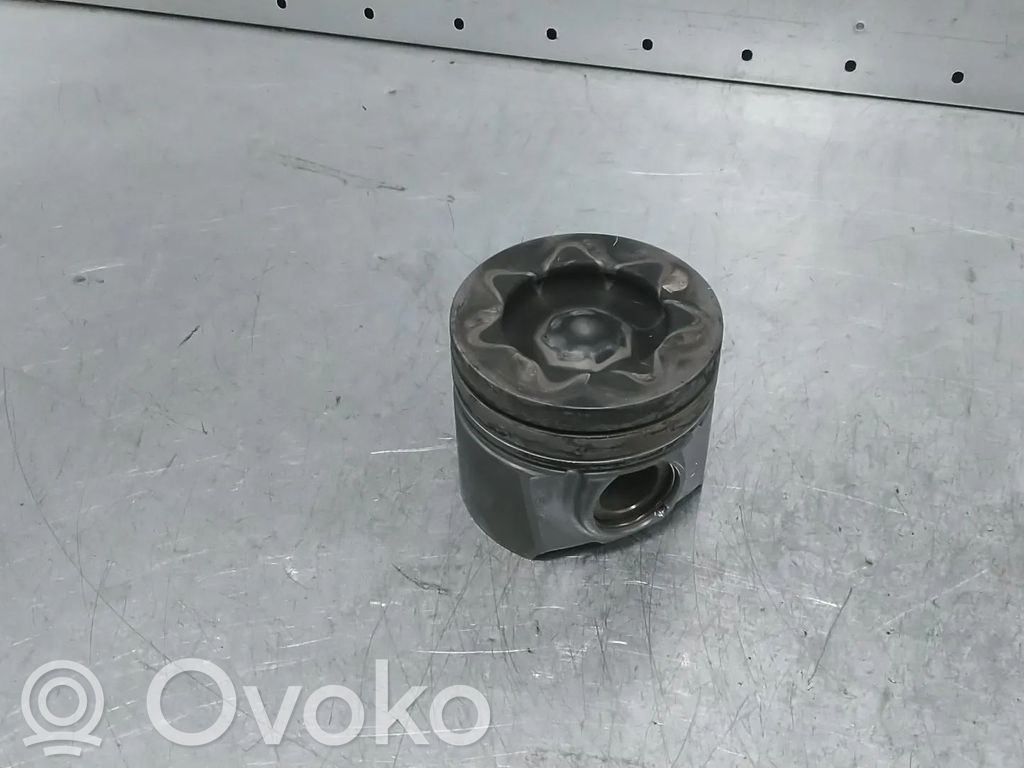 Ford Kuga II Piston 