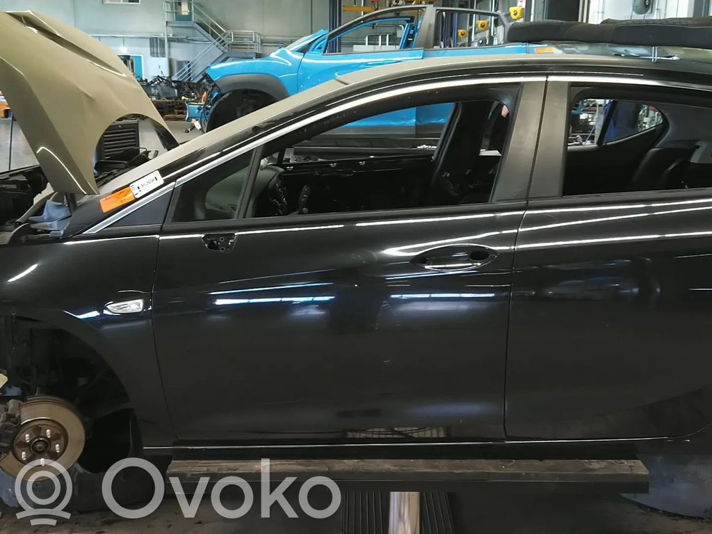 Vauxhall Astra K Ușă față 