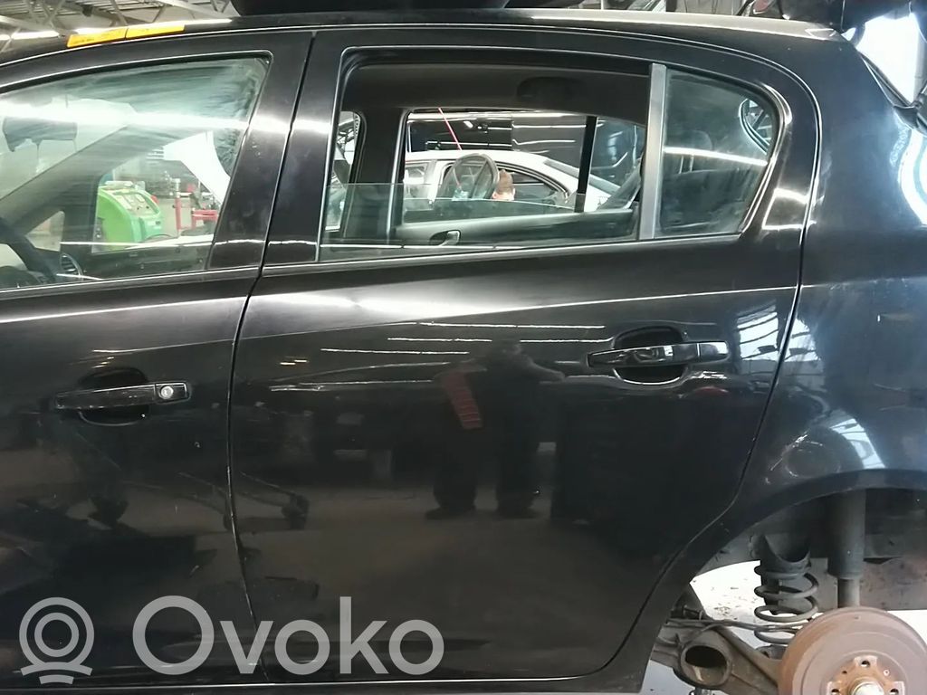 Opel Corsa D Galinės durys 