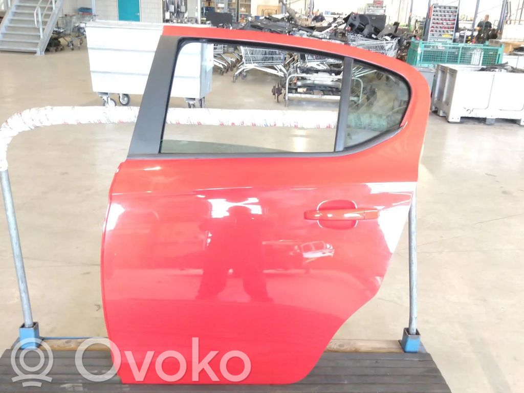 Opel Corsa E Galinės durys 