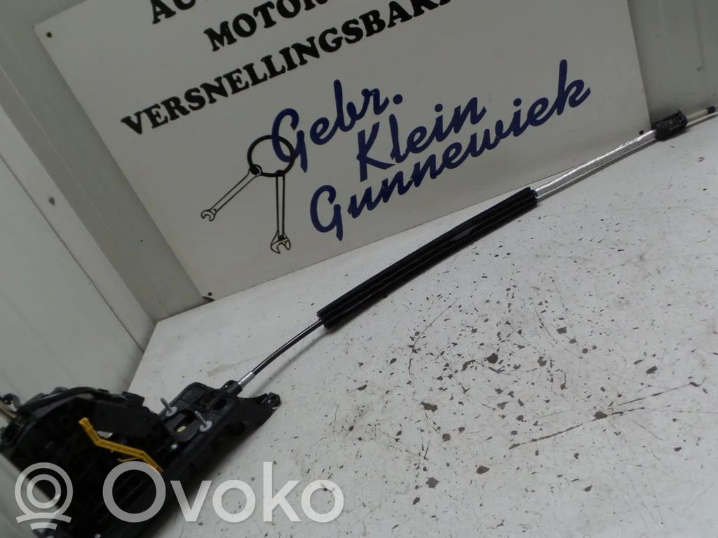 Volkswagen Tiguan Lewarek zmiany biegów / górny 