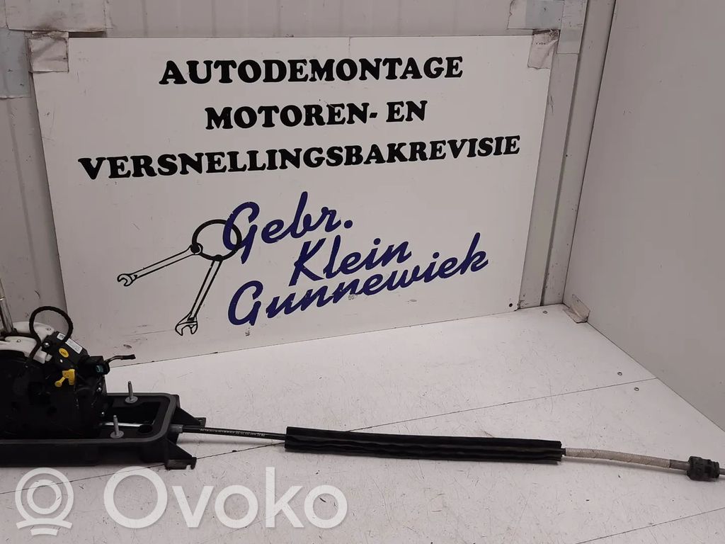 Volkswagen PASSAT B7 Gear shifter/selector 