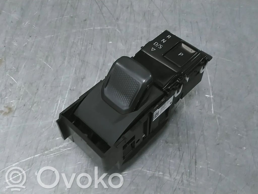 Lewarek zmiany biegów / górny   5FA713059B,DPCA,VDK