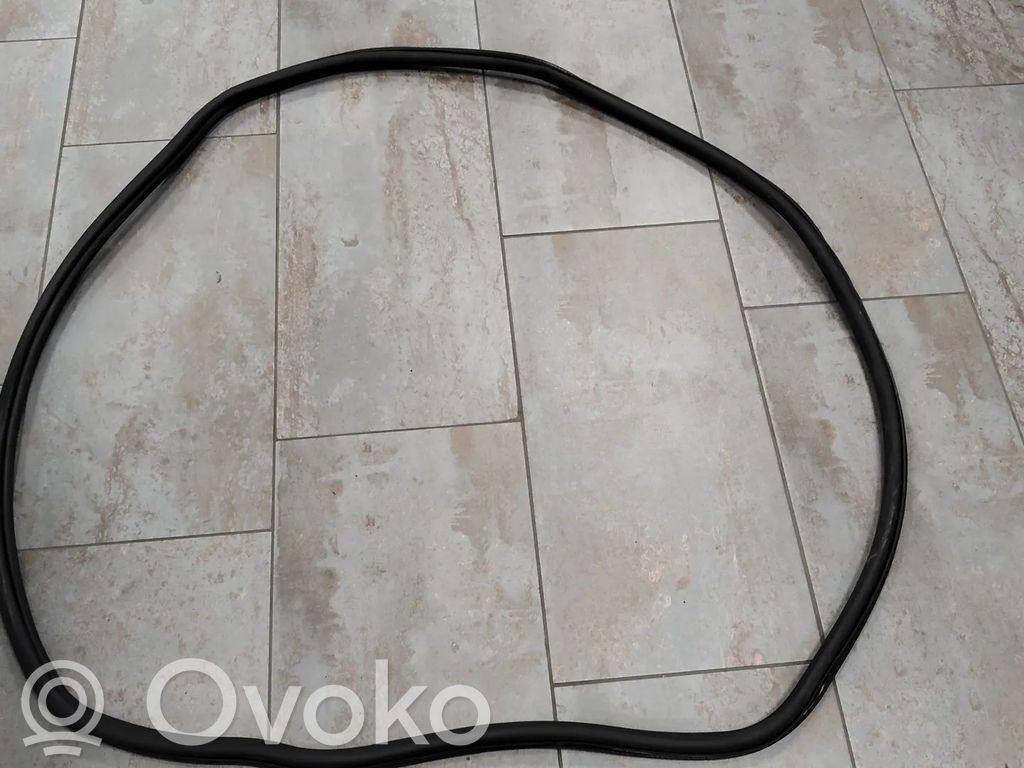 Volkswagen Golf VII Gumowa uszczelka drzwi przednich 