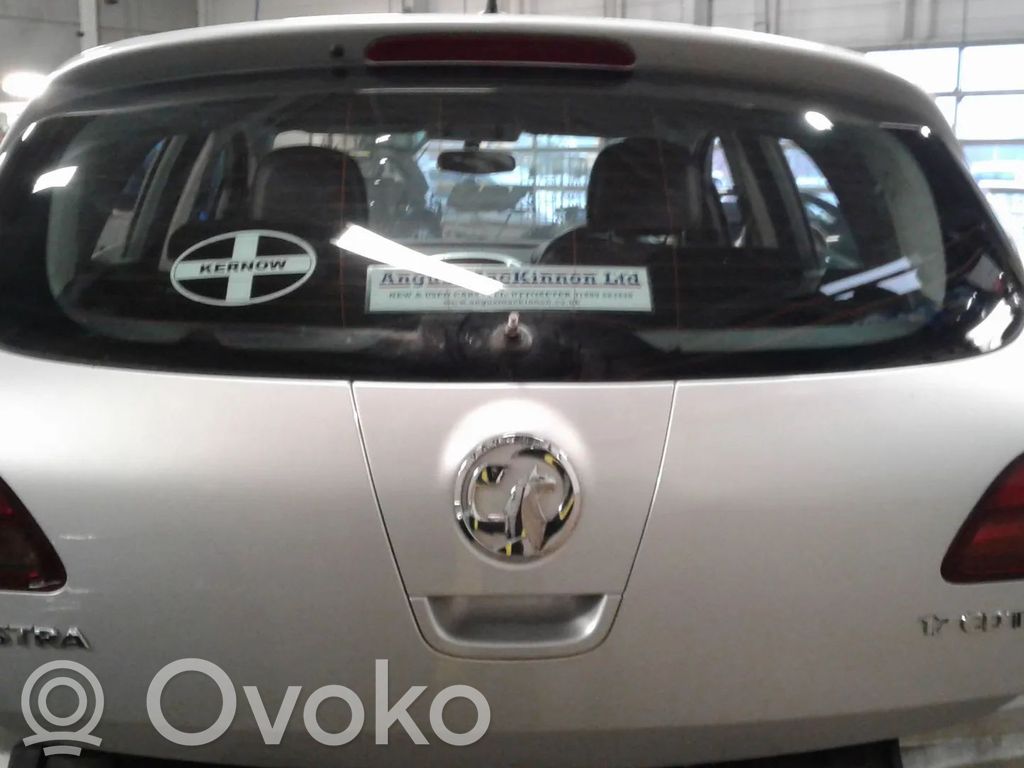 Opel Astra J Tailgate/trunk/boot lid 