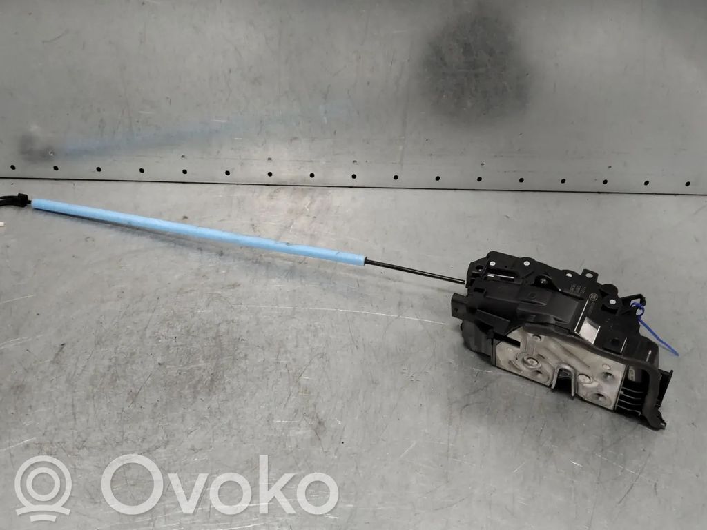 BMW X5 F15 Zamek drzwi tylnych 