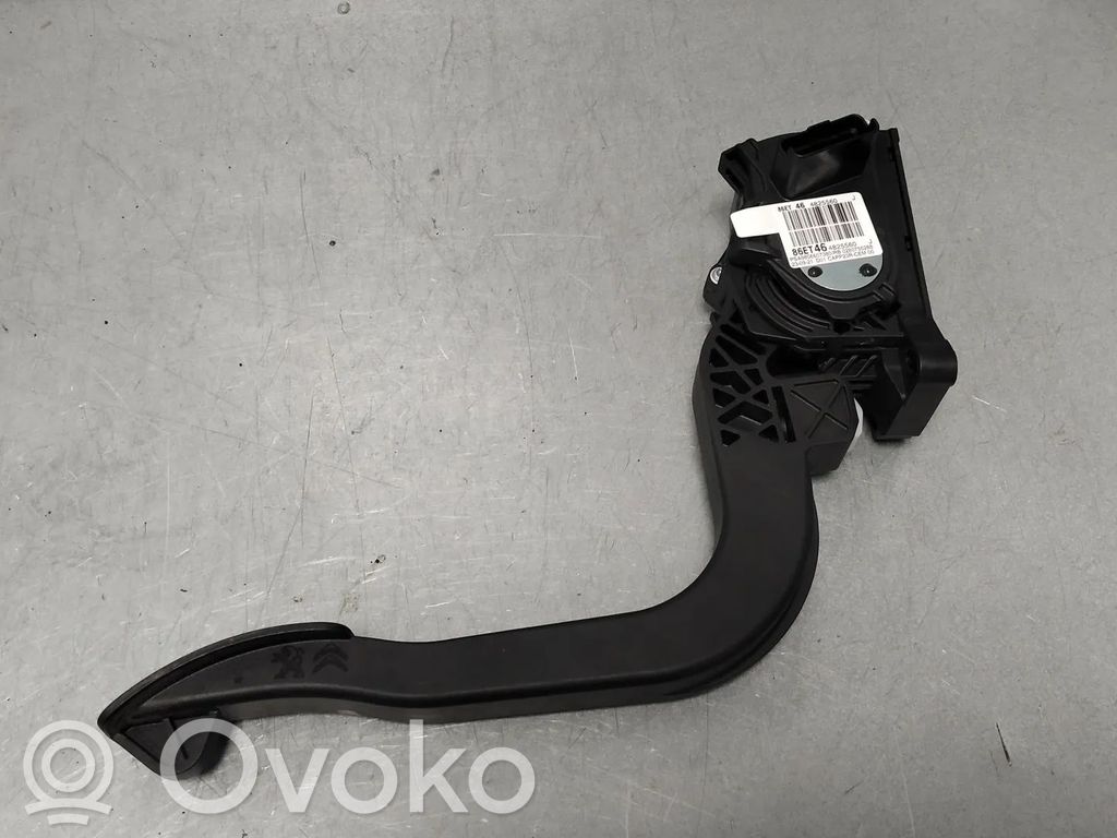 Opel Vivaro Электрический регулятор акселератора (педали) 