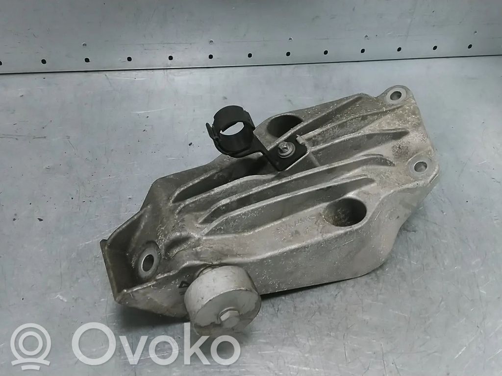 BMW 7 G11 G12 Supporto di montaggio del motore