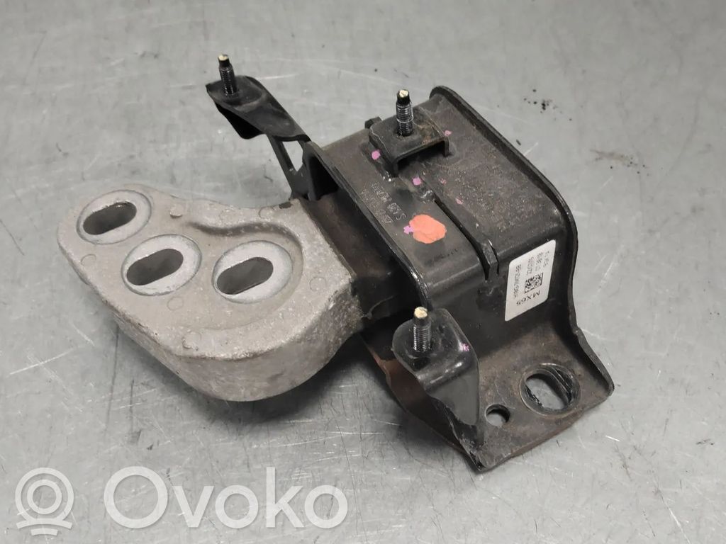Ford Fiesta Soporte de la caja de cambios 